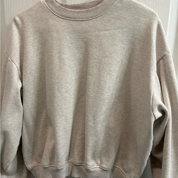 SKIMS Oatmeal Heather Sweatshirt - Picture 5 of 5